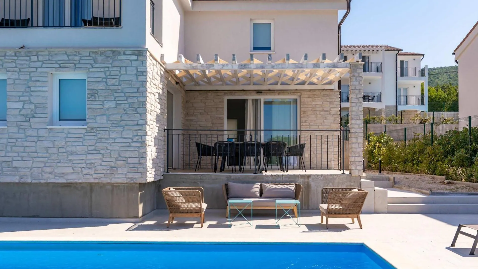 Villa Verde Diminići 0*,